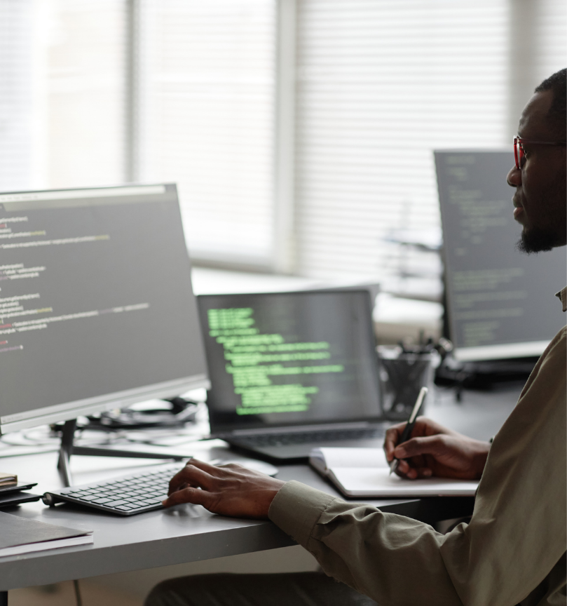 Cientista de Dados trabalhando com an&aacute;lise de dados e machine learning